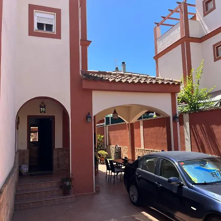 Casa Con Piscina Cerca De Semesterbostad *